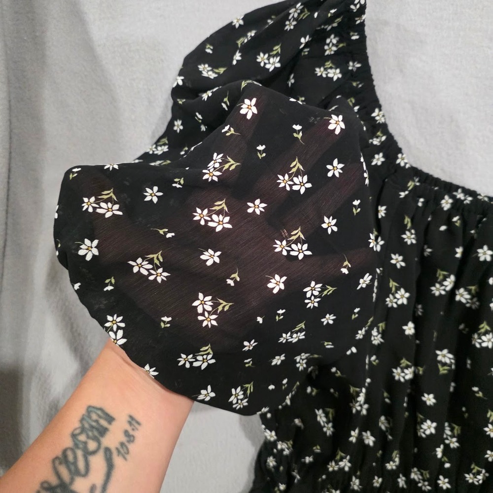 Madewell Floral Puff Sleeve Smocked Peplum Top Black White Daisy Square Neck L - Picture 7 of 7